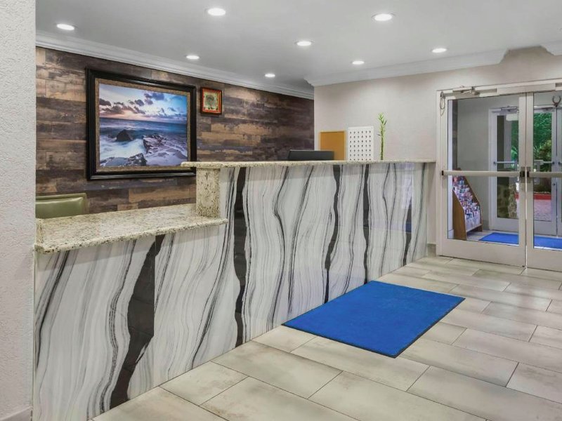 SureStay Plus by Best Western Benbrook Fort Worthの写真