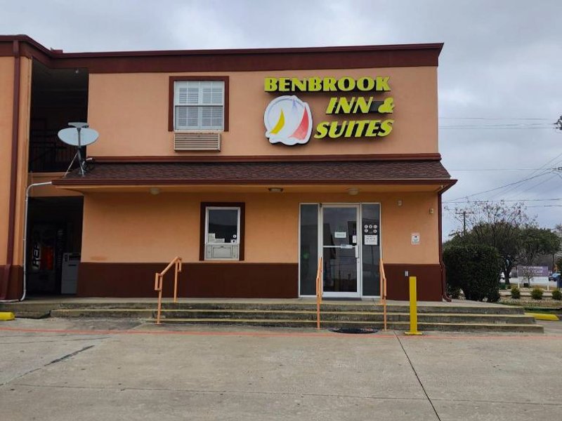 Benbrook Inn & Suitesの写真