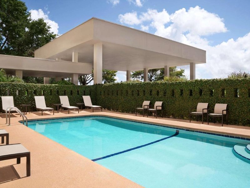 エンバシー スイーツ バイ ヒルトン ブランズウィック (Embassy Suites by Hilton Brunswick)の写真