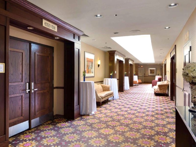 ダブルツリー フォート リー ジョージ ワシントン ブリッジ ホテル (Doubletree Fort Lee George Washington Bridge Hotel)の写真