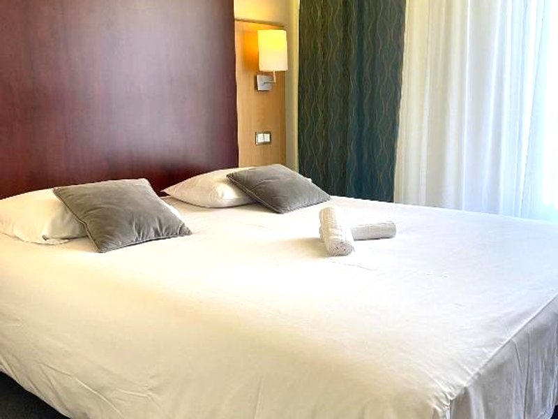 Logis Hotel & Restaurant Le Cheval Blanc et Clovisの写真