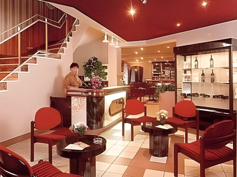 Logis Hotel & Restaurant Le Cheval Blanc et Clovisの写真