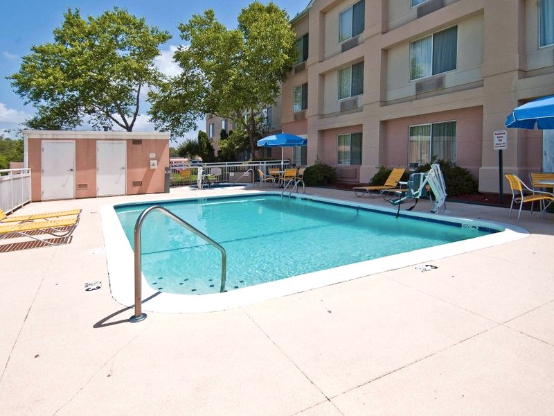 フェアフィールド イン アンド スイーツ ジャクソン エアポート (Fairfield Inn & Suites Jackson Airport)の写真