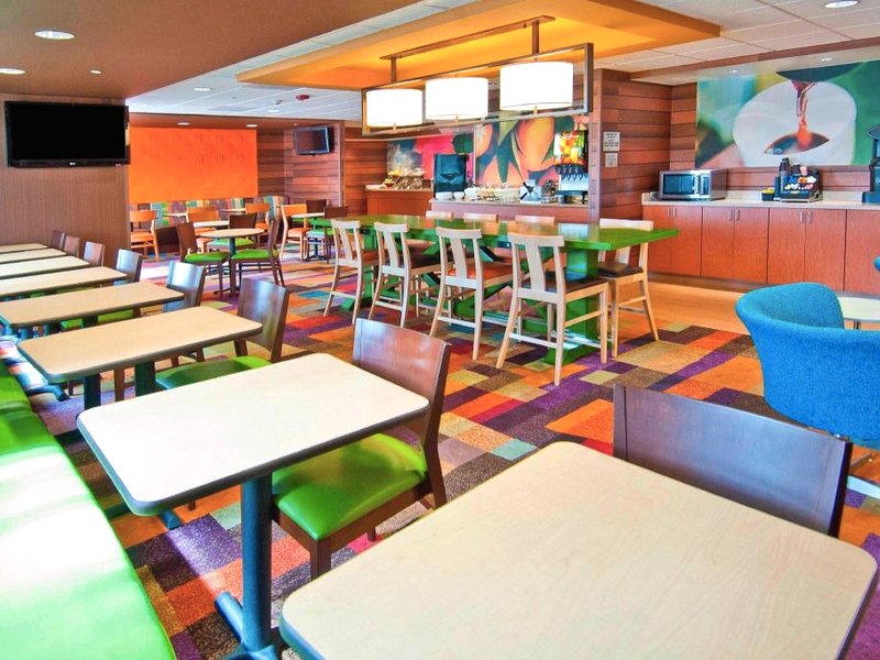 フェアフィールド イン アンド スイーツ ジャクソン エアポート (Fairfield Inn & Suites Jackson Airport)の写真