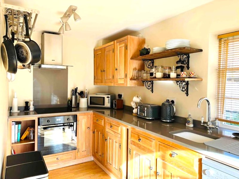 3 bedroom converted chapel in historic Oundleの写真