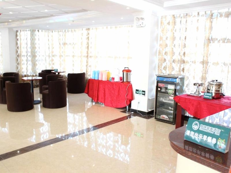 シェル シュヂョウ スイニン カウンティ バリ エレクトリカル アンド メカニカル シティ ホテル (Shell Xuzhou Suining County Bali Electrical and Mechanical City Hotel)の写真