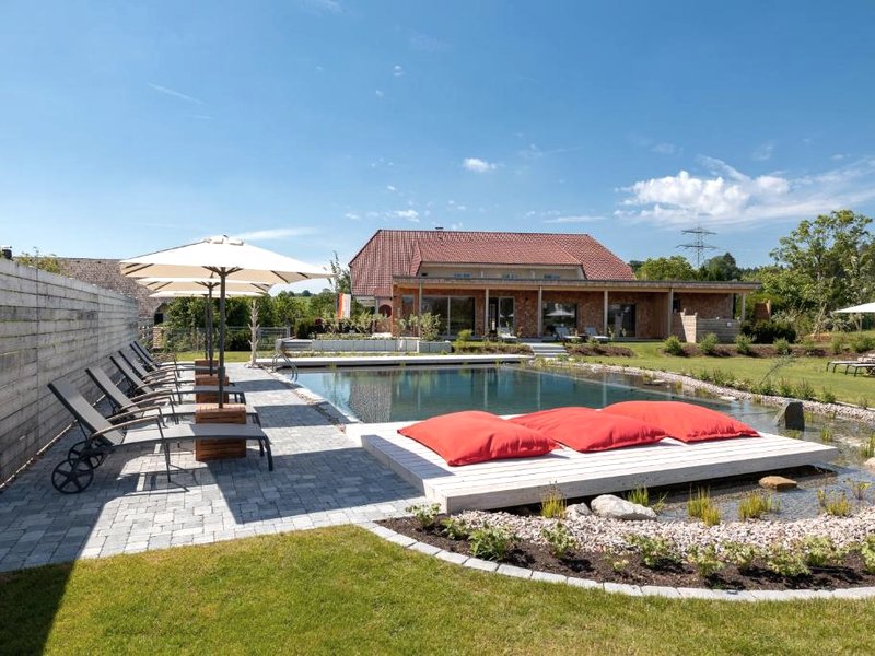 Landhotel Haringerhof mit Saunawelt und Naturbadeteichの写真