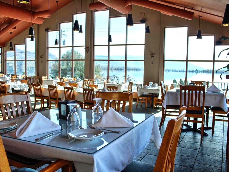 Holiday Inn Hotel & Suites Osoyoos By IHGの写真