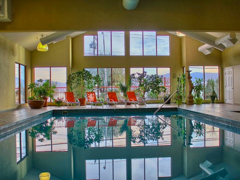 Holiday Inn Hotel & Suites Osoyoos By IHGの写真