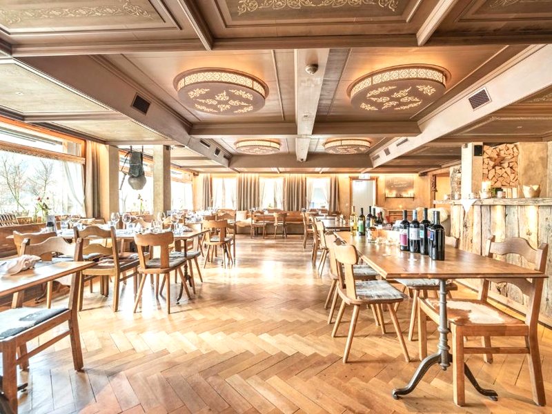 ホテル カイザーシュトゥール (Hotel Kaiserstuhl)の写真