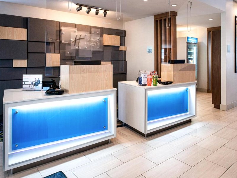 Holiday Inn Express and Suites Elko By IHGの写真