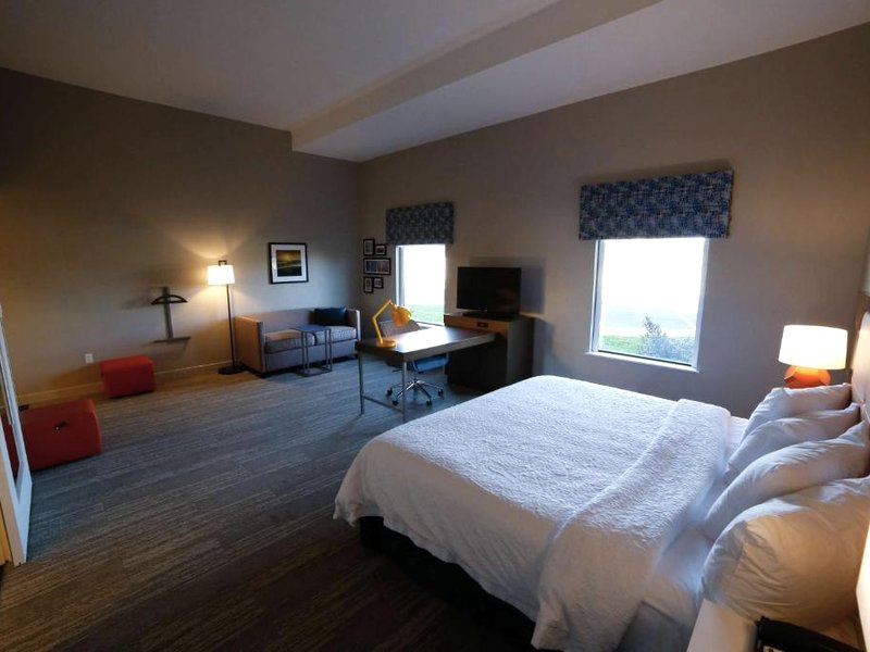 ハンプトン イン アンド スイーツ フォレストシティ (Hampton Inn & Suites Forest City)の写真