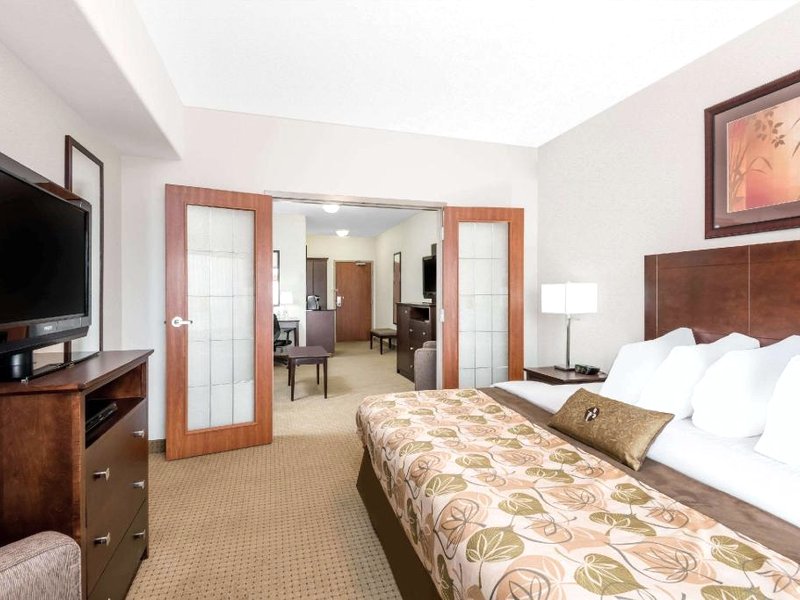 ラマダ バイ ウィンダム オールズ (Ramada by Wyndham Olds)の写真