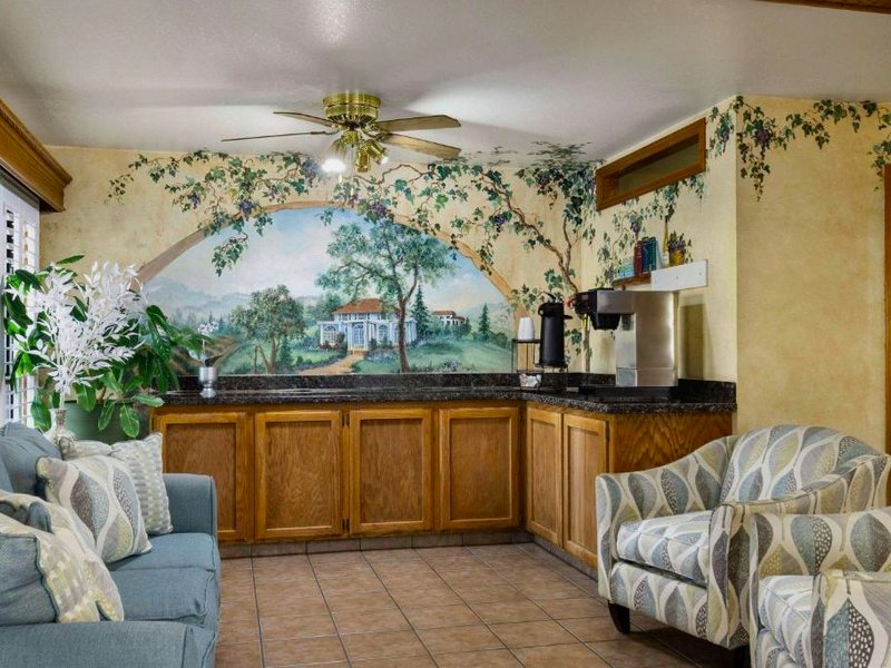 トラベロッジ レモー ニア ナヴァル エア ステーション (Travelodge by Wyndham Lemoore Near Naval Air Station)の写真