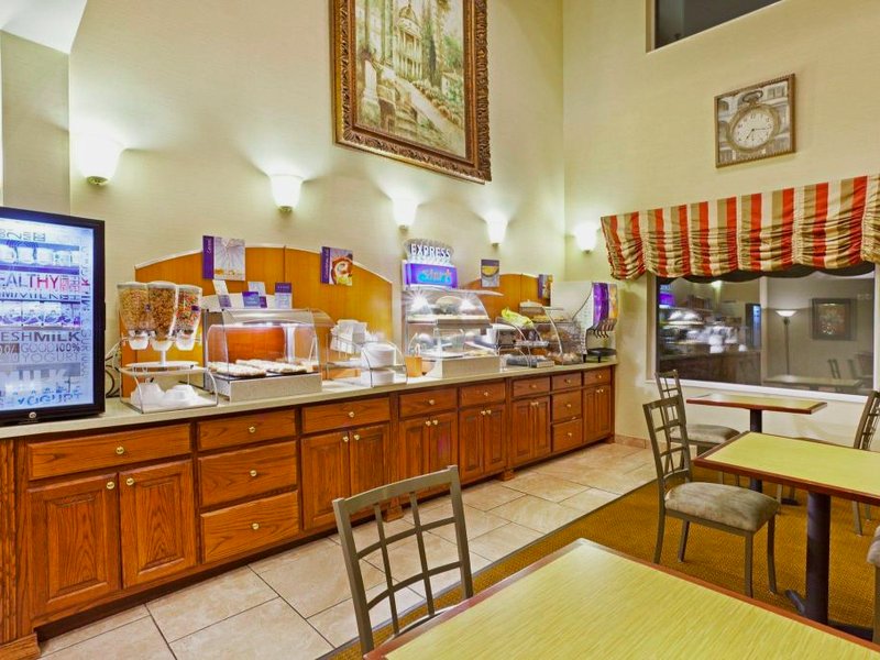 Holiday Inn Express and Suites Pikeville By IHGの写真