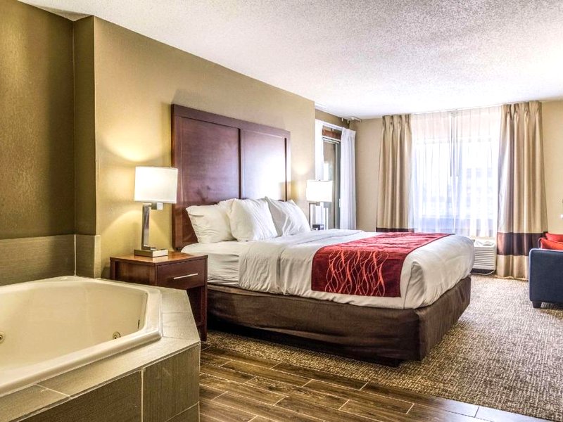 Comfort Inn Norwalk - Sanduskyの写真