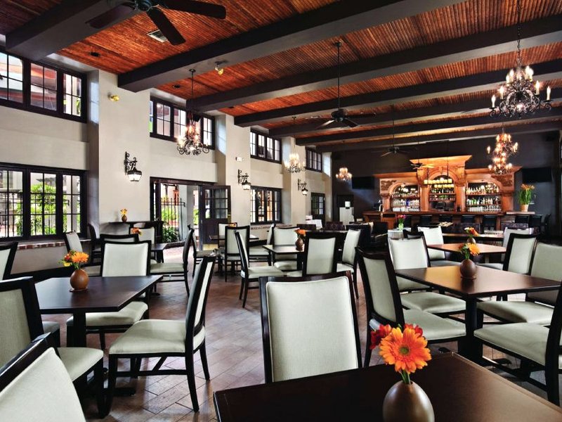 Embassy Suites by Hilton Napa Valleyの写真