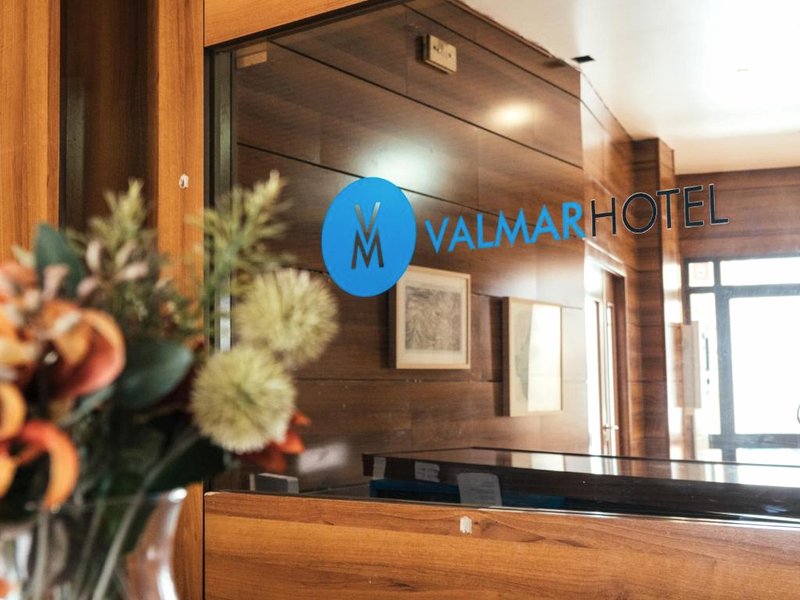 HOTEL VALMARの写真