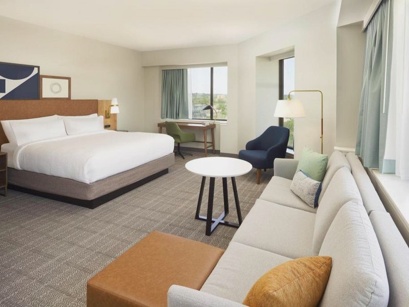 Staybridge Suites Wilmington Downtown By IHGの写真