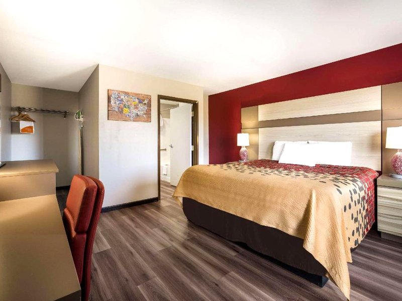 Econo Lodge Inn & Suitesの写真