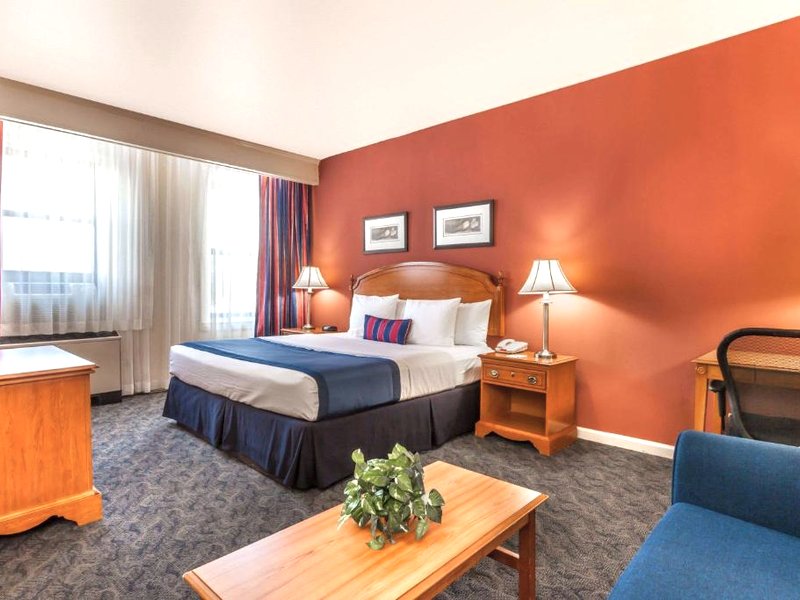 ラマダ バイ ウィンダム ジャージーシティ (Ramada by Wyndham Jersey City)の写真