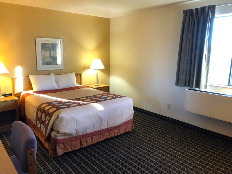 スーパー 8 バイ ウインダム クラマス フォールズ (Super 8 By Wyndham Klamath Falls)の写真