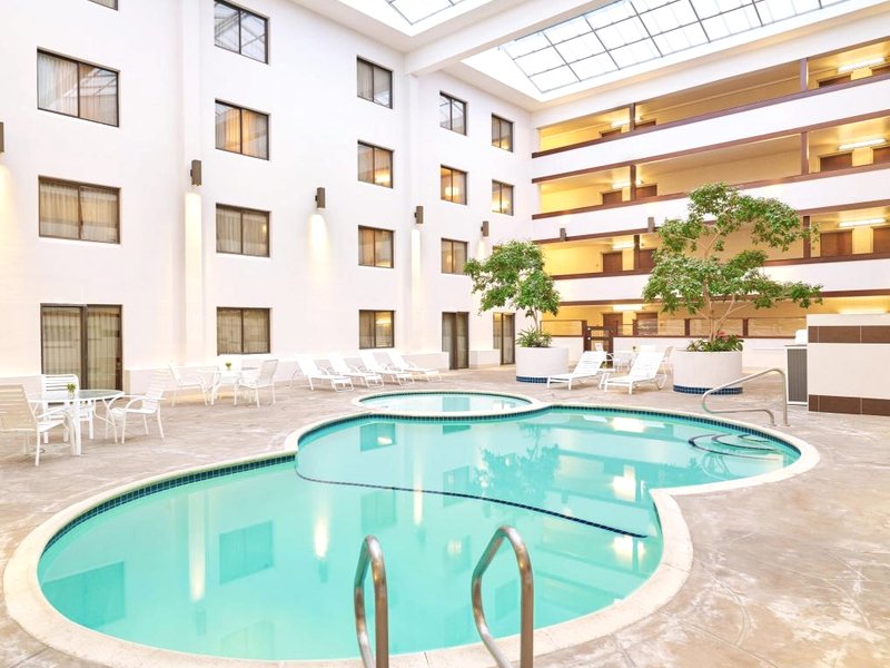 フォー ポインツ バイ シェラトン ベリンガム ホテル&カンファレンス センター (Four Points by Sheraton Bellingham Hotel & Conference Center)の写真