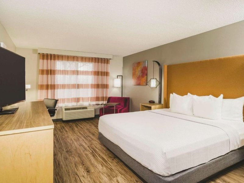 La Quinta Inn & Suites by Wyndham Chattanooga North - Hixsonの写真