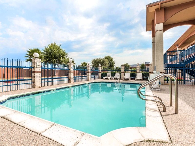 デイズ イン バイ ウィンダム ディキンソン TX (Days Inn by Wyndham Dickinson TX)の写真
