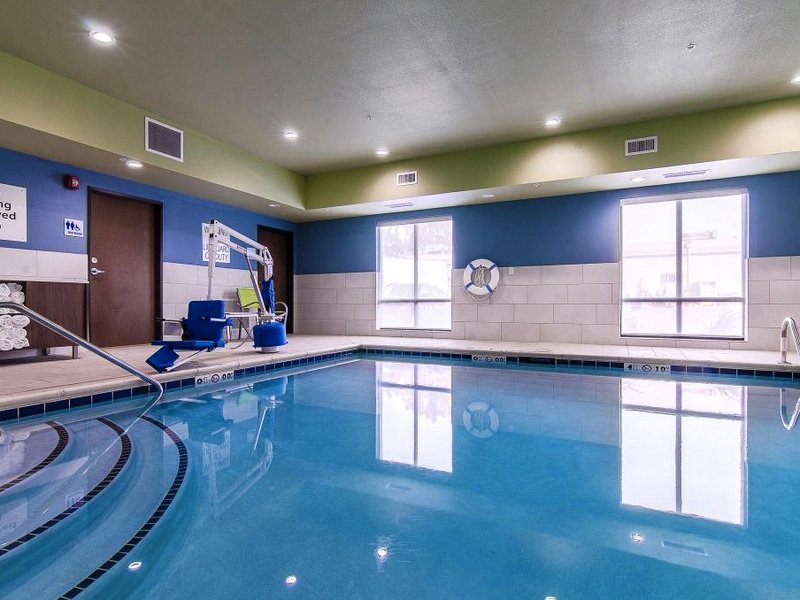 ホリデイ イン エクスプレス ＆ スイーツ アチソン バイ IHG (Holiday Inn Express & Suites - Atchison By IHG)の写真
