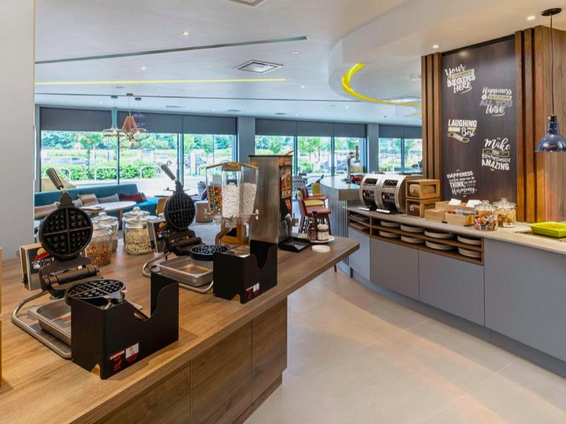 Hampton by Hilton High Wycombeの写真