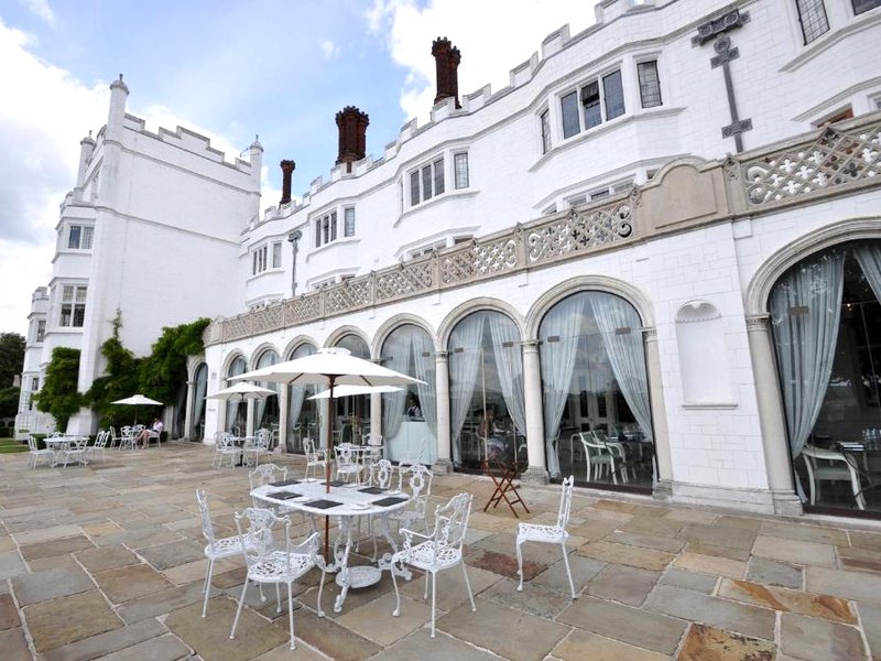 デーンズフィールド ハウス ホテル アンド スパ (Danesfield House Hotel And Spa)の写真