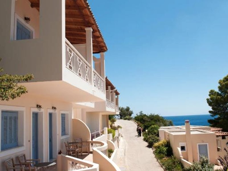 Alonissos Beach Bungalows And Suites Hotelの写真