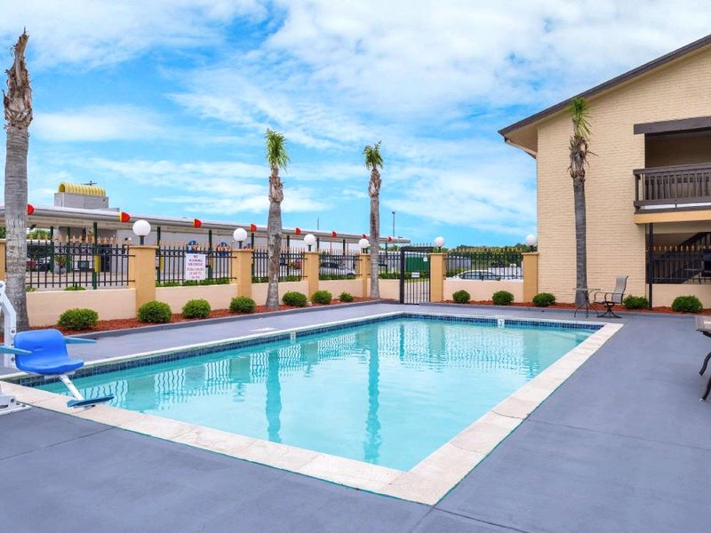 アメリカズ ベスト バリュー イン ウエスト コロンビア (Americas Best Value Inn West Columbia)の写真