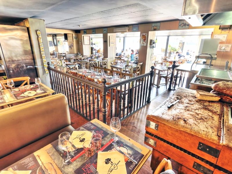 La Table De Jeanne - Hotel & Restaurantの写真