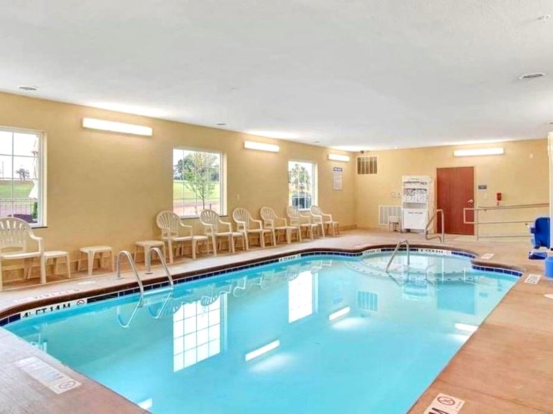 コブルストーン ホテル&スイーツ ウェーンズボロ (Cobblestone Hotel & Suites Waynesboro)の写真