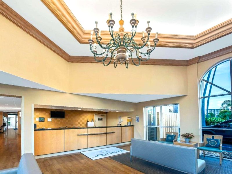 ラ キンタ イン&スイーツ バイ ウィンダム ウエスト パーム ビーチ エアポート (La Quinta Inn & Suites by Wyndham West Palm Beach Airport)の写真