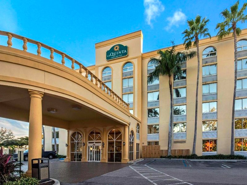 ラ キンタ イン&スイーツ バイ ウィンダム ウエスト パーム ビーチ エアポート (La Quinta Inn & Suites by Wyndham West Palm Beach Airport)の写真
