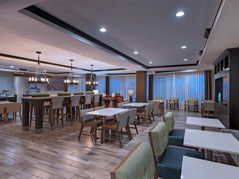 Holiday Inn Express & Suites Austin NW - Four Points By IHGの写真