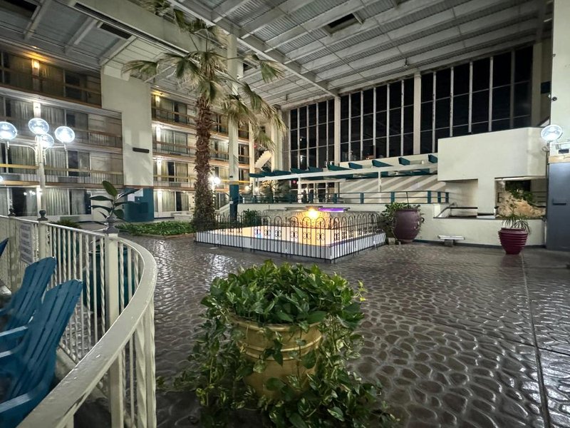 The Lodge Hotel and Banquetsの写真