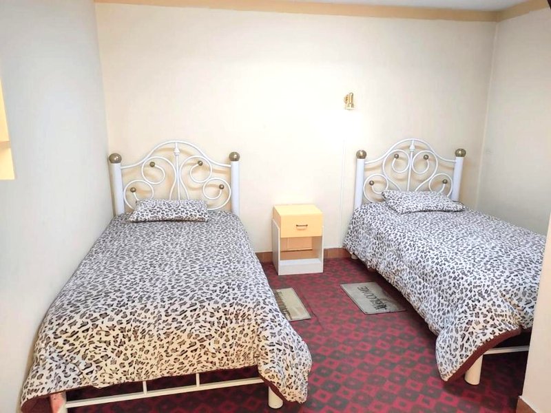 HOSTAL LA REALEZA only dollars are acceptedの写真