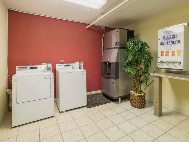 レッド ルーフ イン ミルフォード ニュー ヘブン (Red Roof Inn Milford - New Haven)の写真