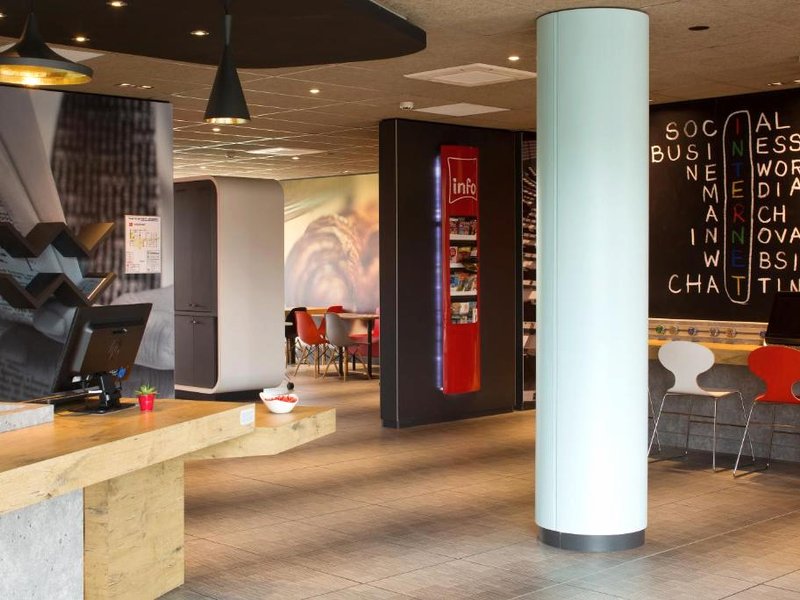 ibis Montceau-les-Minesの写真