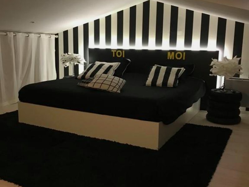 Au 29 logement cocon avec jacuzzi privatifの写真