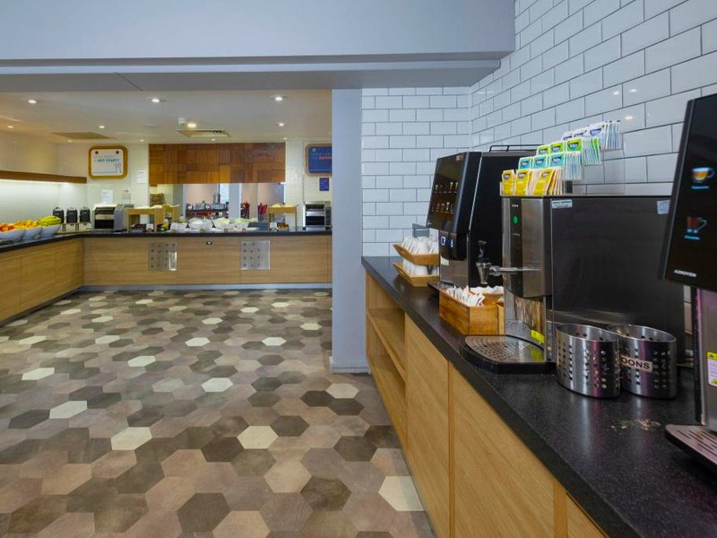 ホリデイ イン エクスプレス スティーブニッジ バイ IHG (Holiday Inn Express Stevenage By IHG)の写真