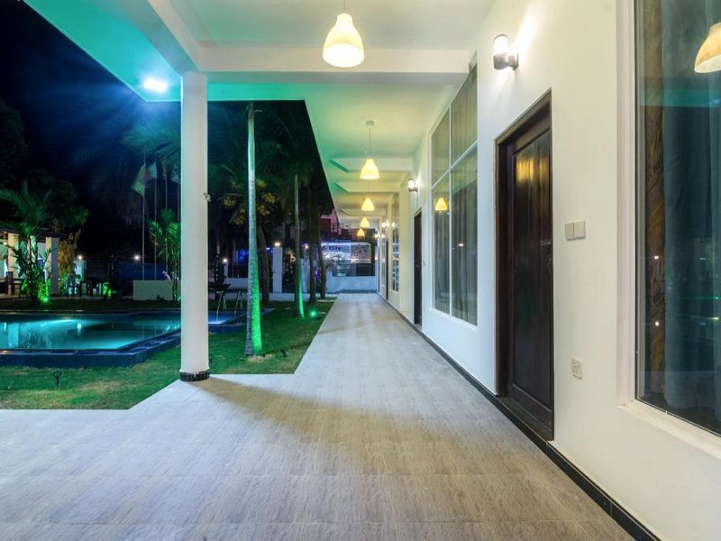 Queen’s Bay Hotel の写真