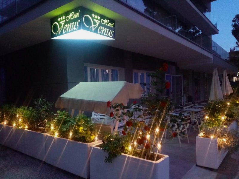 HOTEL VENUSの写真