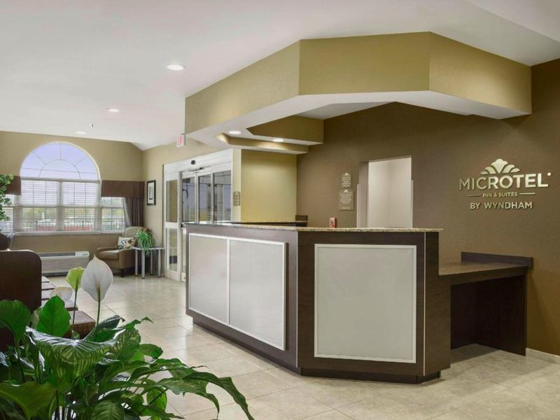 Microtel Inn & Suites by Wyndham Cambridgeの写真