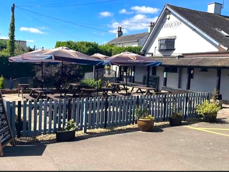 Chequers Country Innの写真