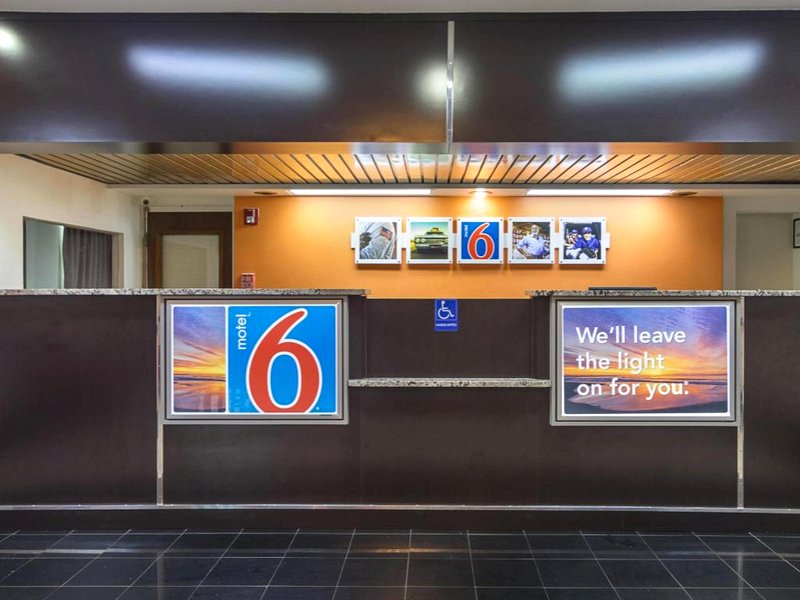 Motel 6 Decatur, GAの写真